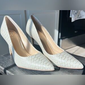 Vince Camuto size 7, 3.3/4 heel height. Gold and white.